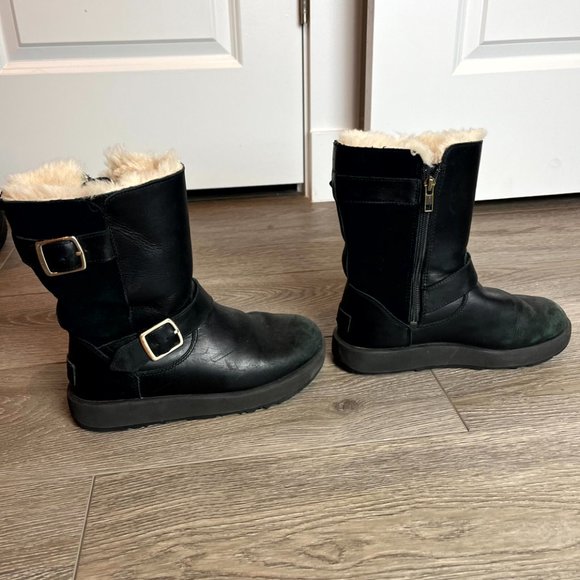 Ugg Shoes Ugg Breida Waterproof Boots size 6 Black - Picture 5 of 8